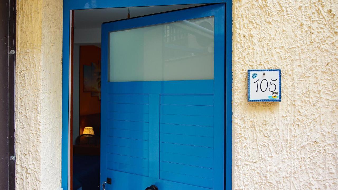 Baia Di Naxos Aparthotel Giardini Naxos Exterior photo