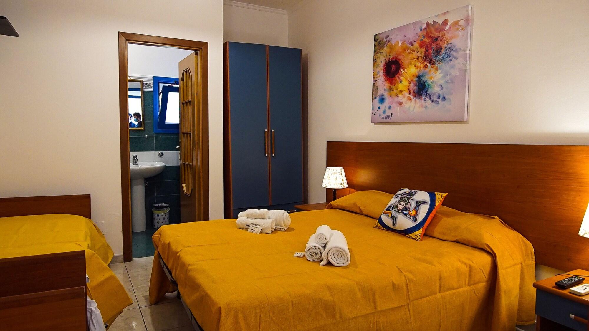 Baia Di Naxos Aparthotel Giardini Naxos Exterior photo